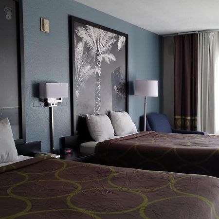 Super 8 Motel By Wyndham Near Fort Lauderdale Arpt Dania Beach Zewnętrze zdjęcie