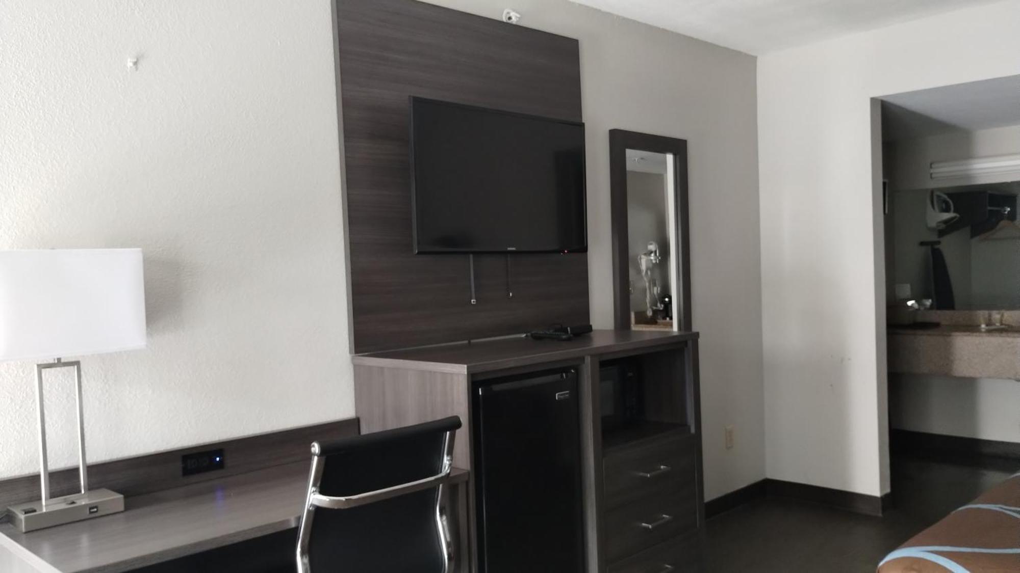 Super 8 Motel By Wyndham Near Fort Lauderdale Arpt Dania Beach Zewnętrze zdjęcie