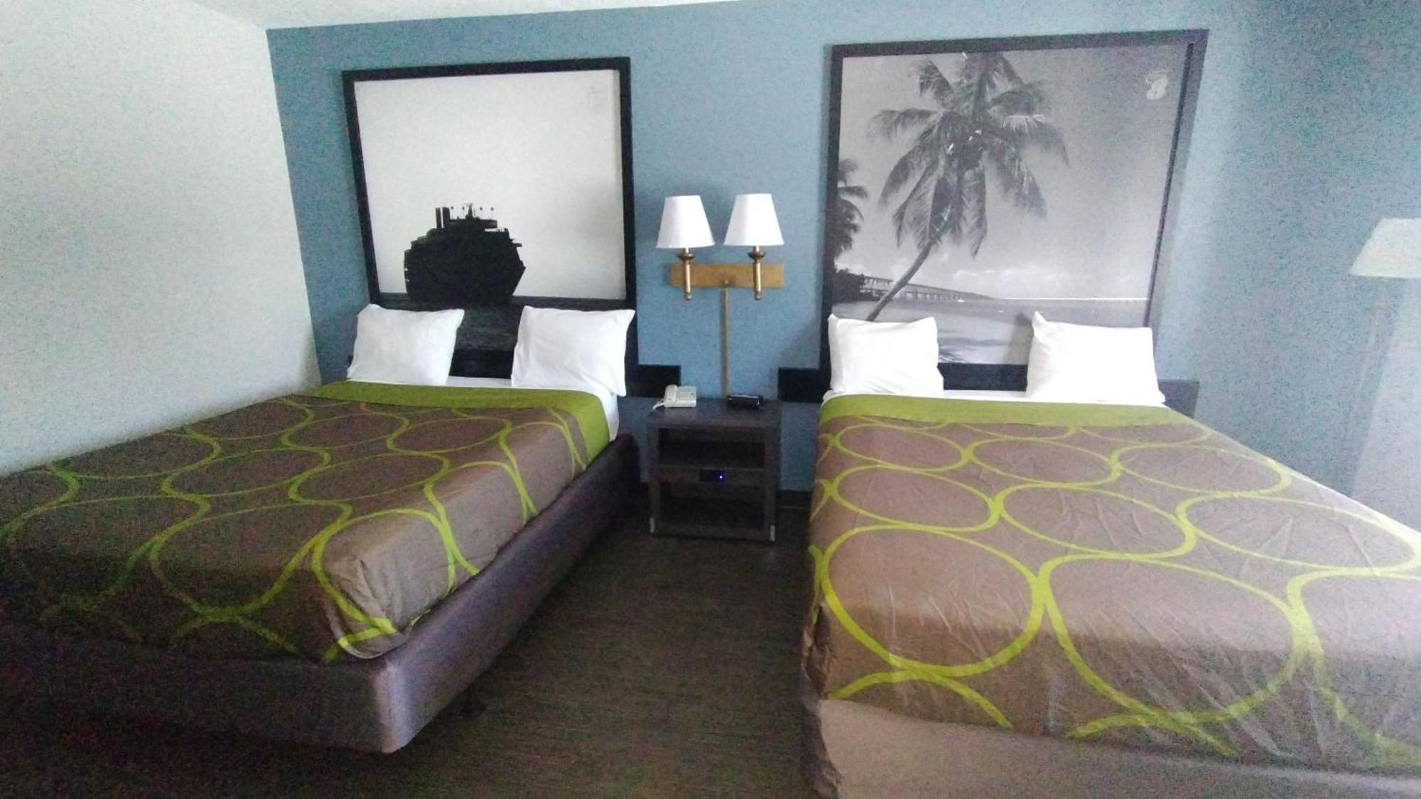 Super 8 Motel By Wyndham Near Fort Lauderdale Arpt Dania Beach Zewnętrze zdjęcie