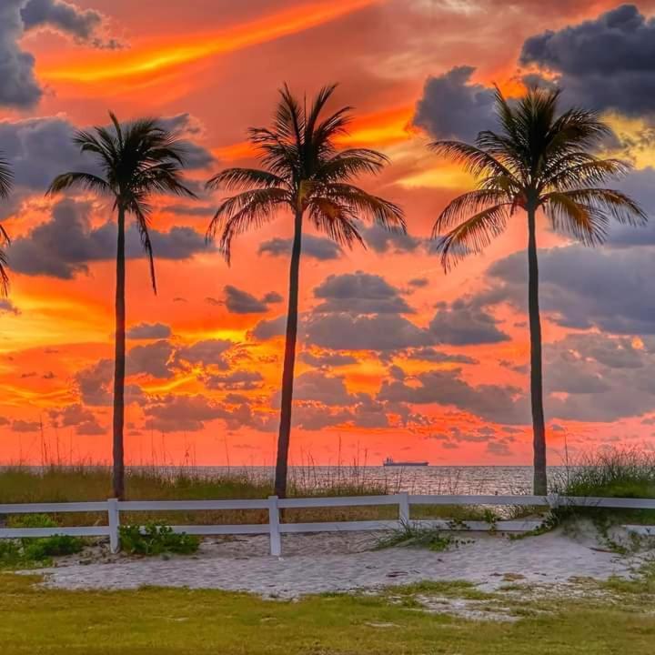Super 8 Motel By Wyndham Near Fort Lauderdale Arpt Dania Beach Zewnętrze zdjęcie